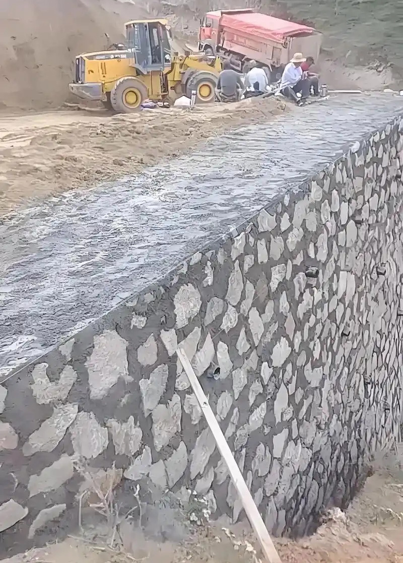 唐山迁西县边坡加固